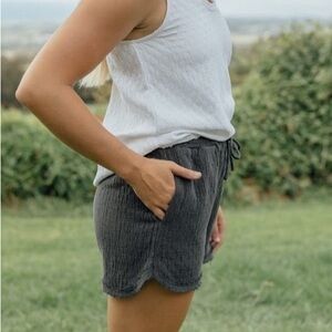 NWOT Neuflora Paxton Shorts